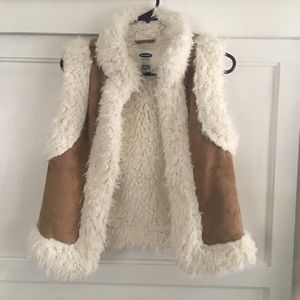 Old navy fuzzy brown vest, small